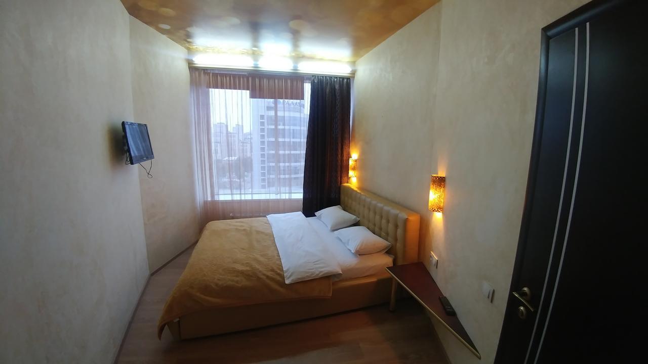 Seven Eleven Apartment Hotel In Most City Dnipro Dış mekan fotoğraf