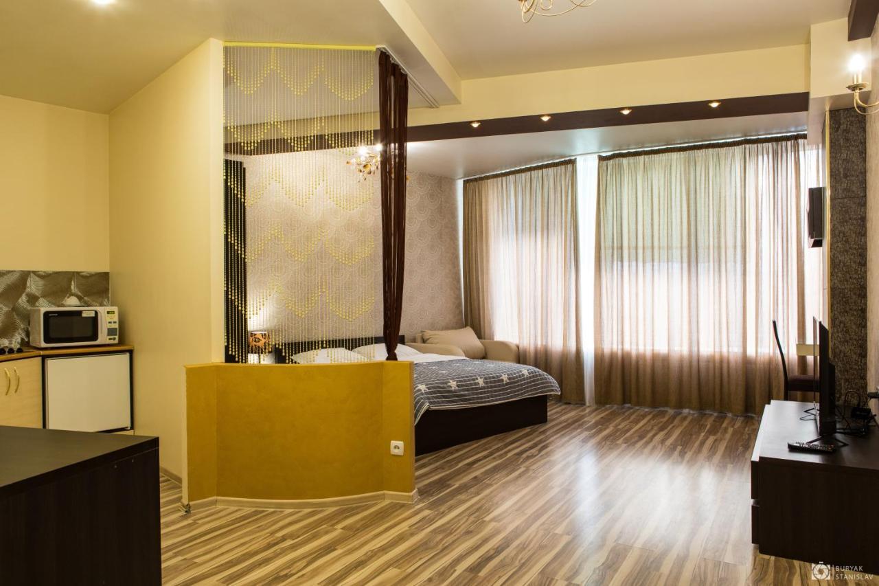 Seven Eleven Apartment Hotel In Most City Dnipro Dış mekan fotoğraf